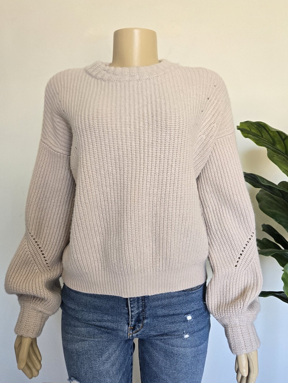 Athleta Luxe Wool Cashmere Crew Sweater - Cream Shaker Knit - Size M Women's